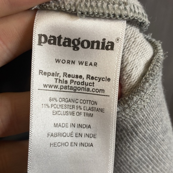 SOLD Patagonia Fitz Roy Frostbite Midweight Crew Sweatshirt - Picture 5 of 7